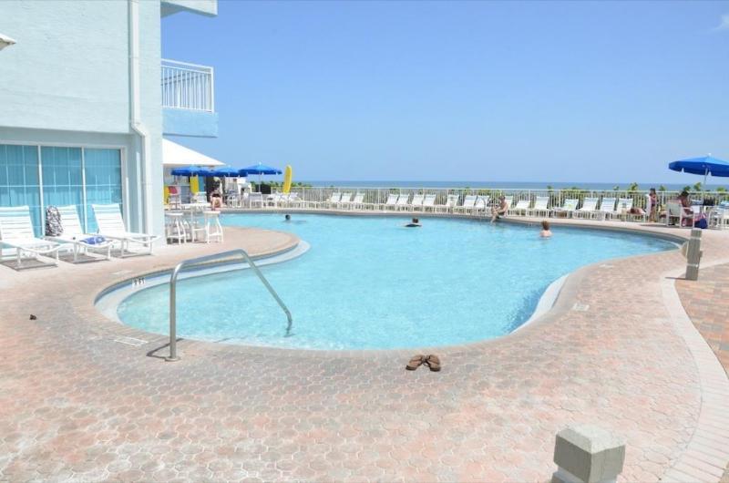 Coconut Palms Beach Resort Ню Смирна Бийч Екстериор снимка