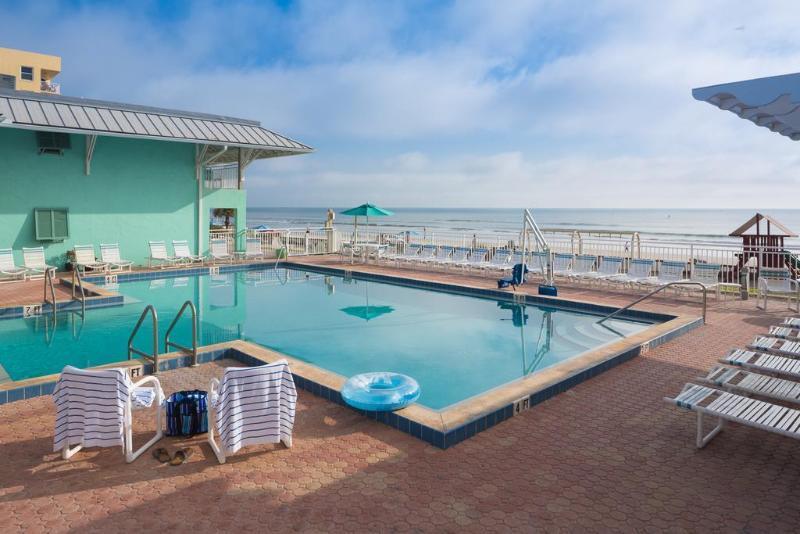 Coconut Palms Beach Resort Ню Смирна Бийч Екстериор снимка